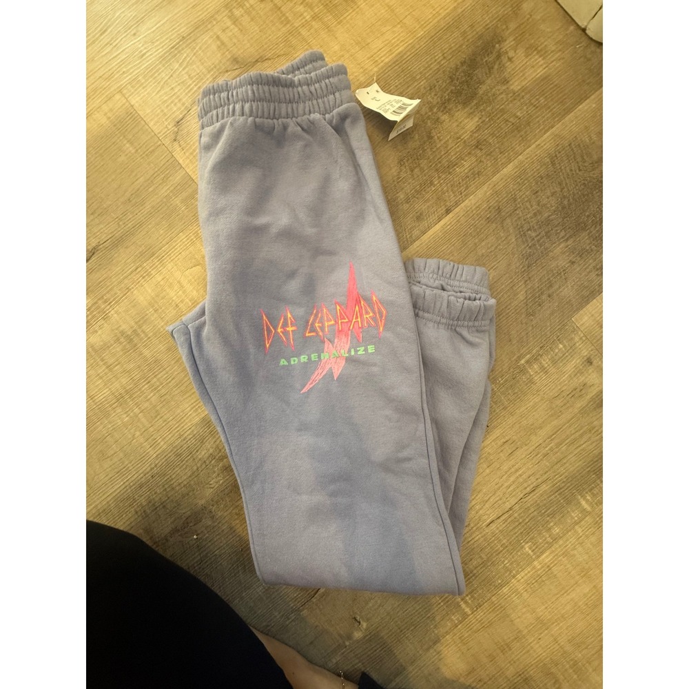 NWT Def Leppard Adrenalize Graphic Joggers – Light Purple/Easter‎ Egg – Size L